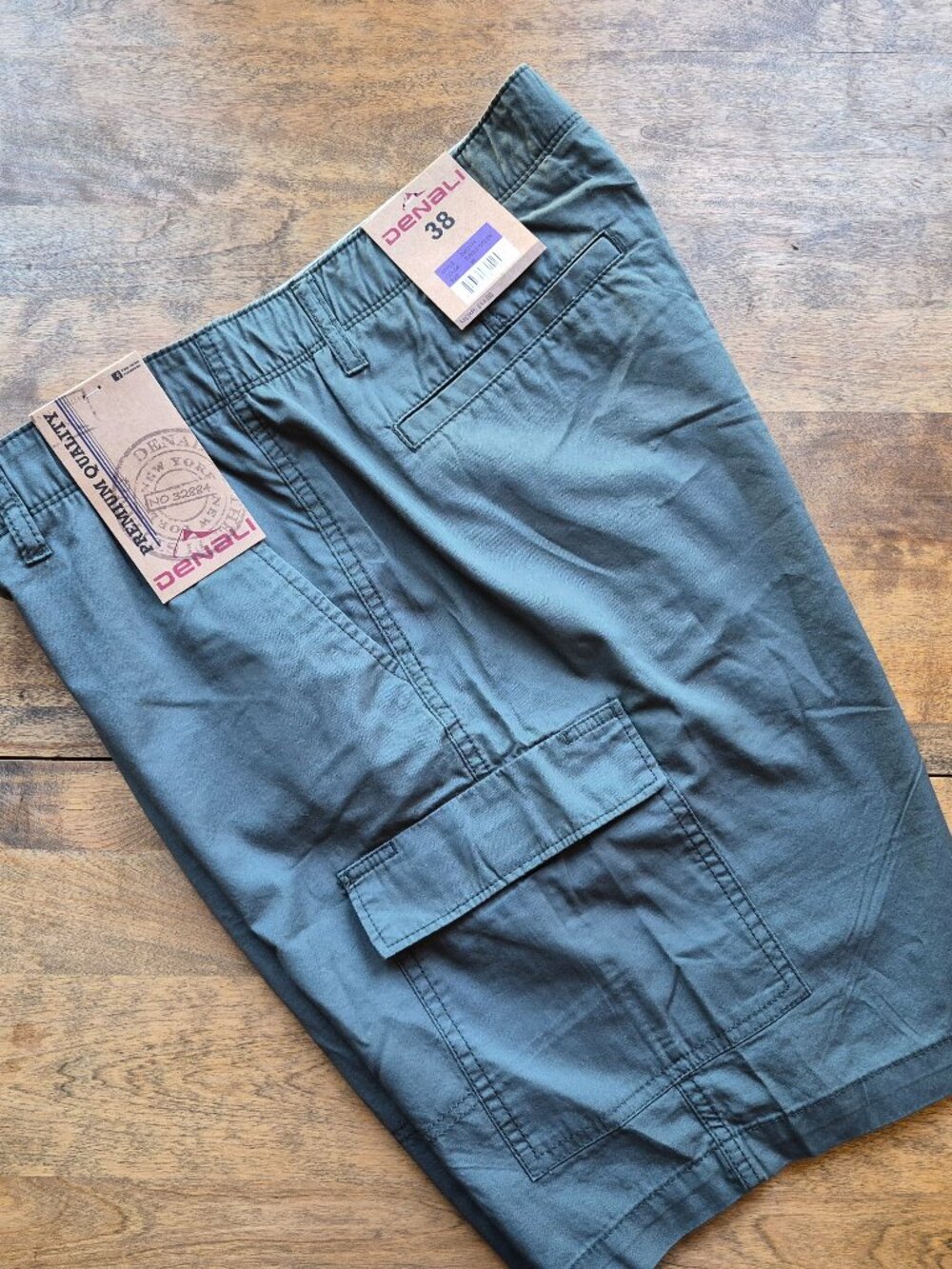 NWT  Denali Cargo Shorts Mens 38 Cotton Stretch Multi Pocket Utility Casual